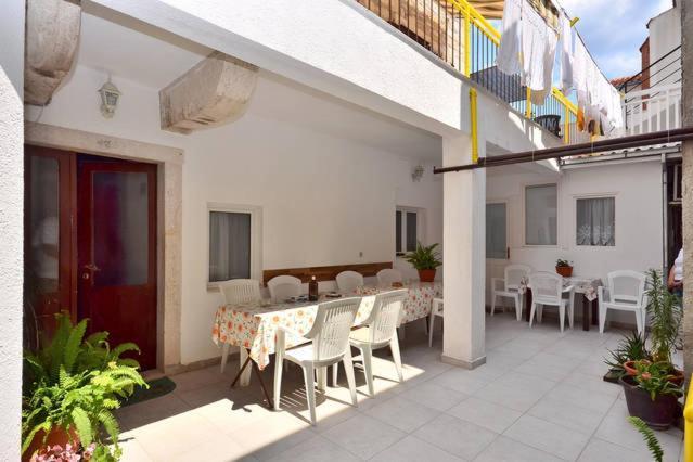 Center Apartment