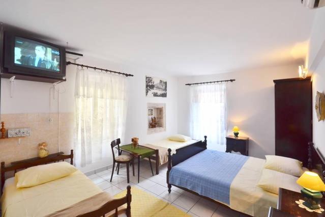 Apartment Center